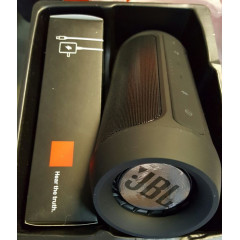Колонка JBL Charge 2+ - влагоустойчив безжичен спийкър с микрофон и вградена батерия, зареждащ мобилни устройства