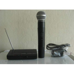 Професионален безжичен микрофон SМ-200 за караоке и други